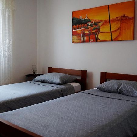 Nada 5 - Apartman S Pogledom Na More Apartment Pula Luaran gambar