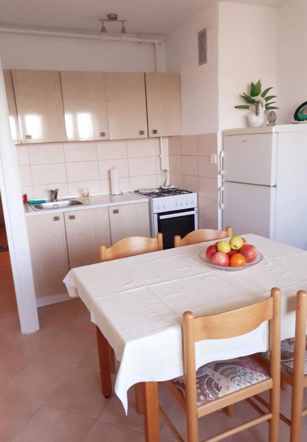 Nada 5 - Apartman S Pogledom Na More Apartment Pula Luaran gambar
