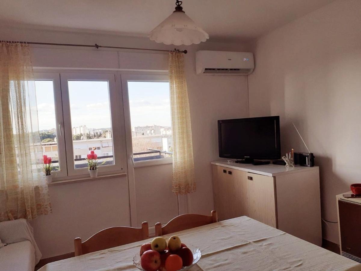 Nada 5 - Apartman S Pogledom Na More Apartment Pula Luaran gambar